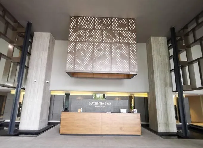 Bukitbintang-Klcc-Pavilion-2-12Pax-Infinitypool-Netflix-Balcony-Superfastinternet