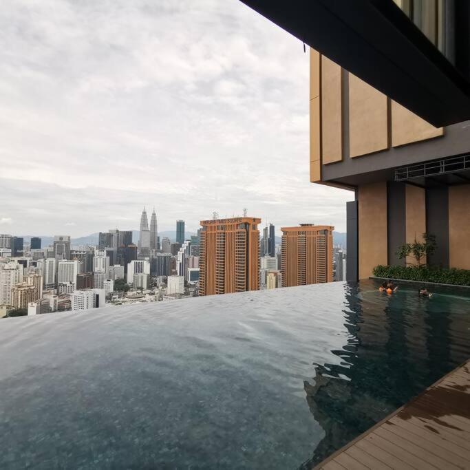 Bukitbintang-klcc-pavilion-2-12pax-infinitypool-netflix-balcony-superfastinternet * Kuala Lumpur